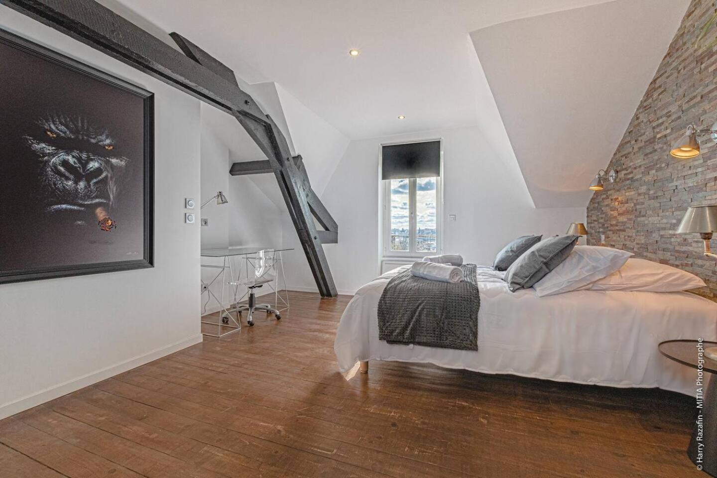 Les Suites Locarno Limoges Exterior photo
